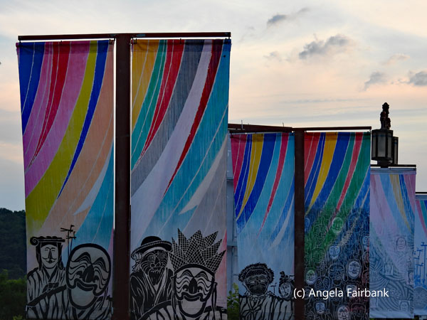 mask museum banners