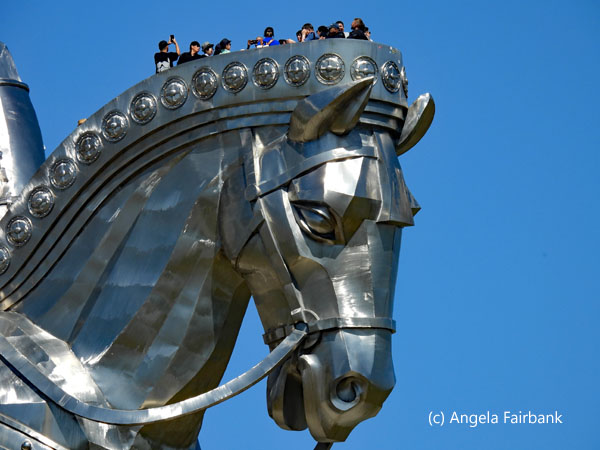 mane of chinggis kaahn statue