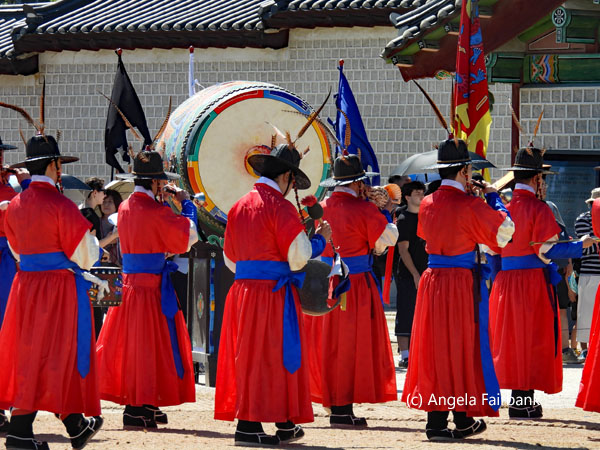 soldiers in red