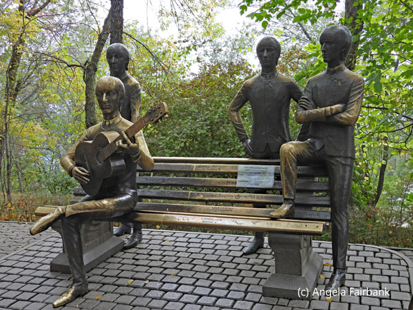 beatle statue