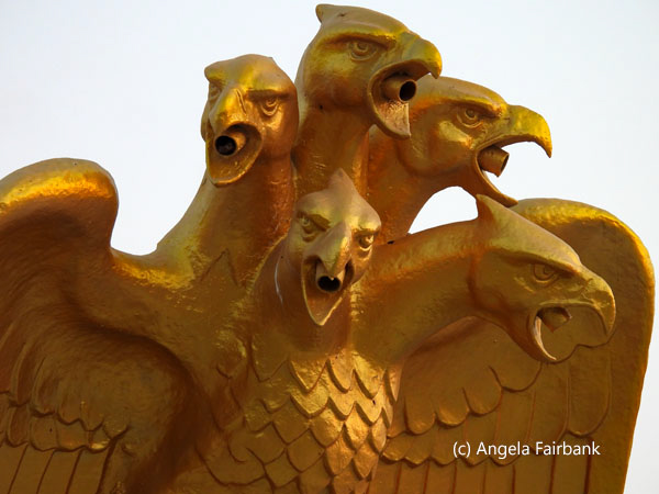golden five-headed eagle
