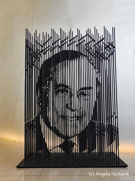 Heydar Aliyev Centre sculpture 3