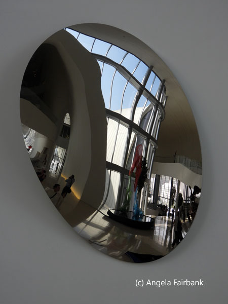 Heydar Aliyev Centre mirror