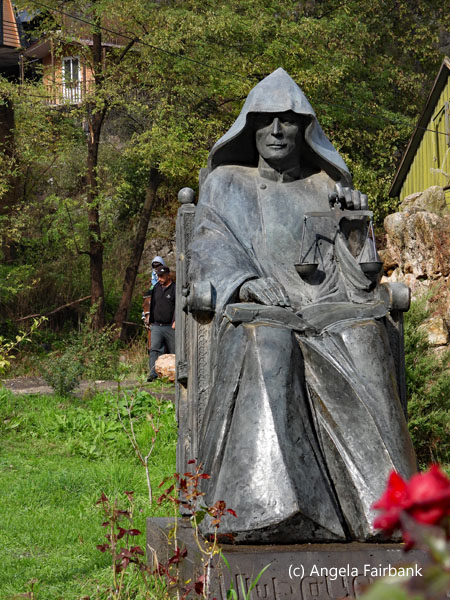 statue at Goshavank Monastery