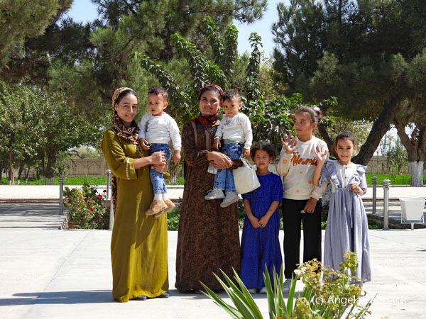 family group at Askhabs 1