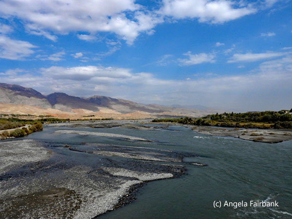 view of Zarafshan River from Gharibak Bridge 2