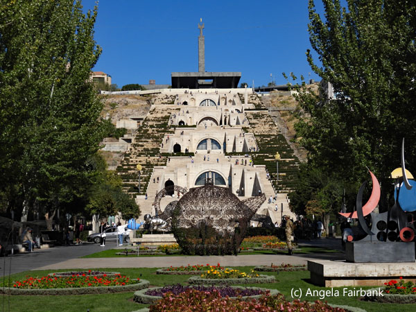 Cascade building