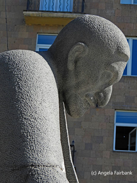 sculpture of Cascade architect