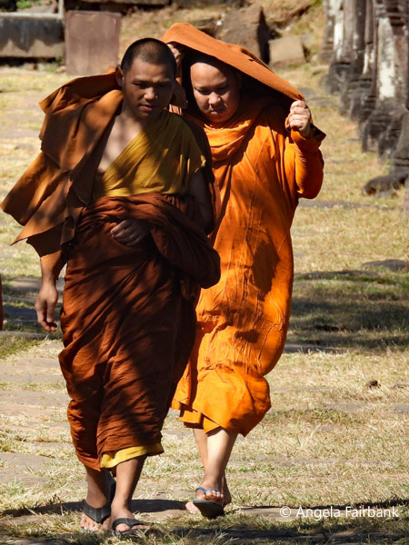 2 thai monks