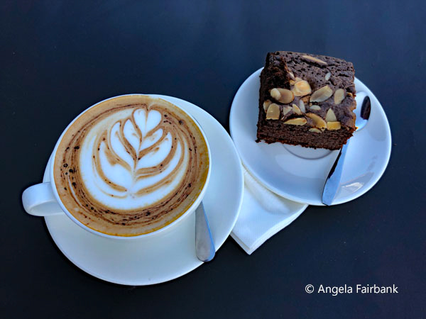 the coffee and brownie I ordered