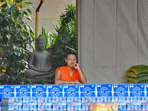 monk at wat 2