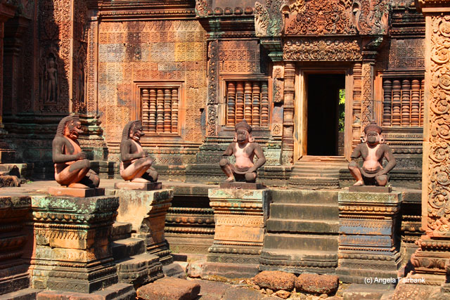 Banteay Srey inner temple 1