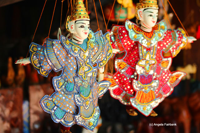 Puppets for sale at Banteay Srey
