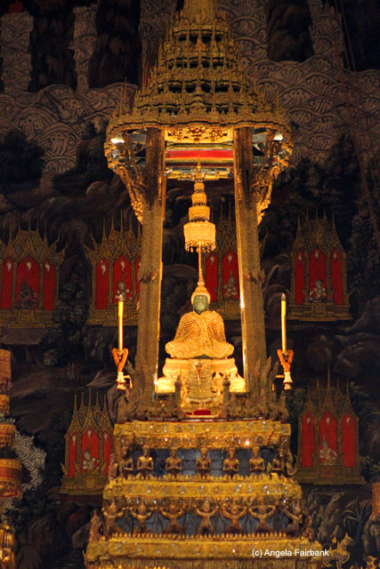 emerald buddha at Wat Phra Kaeo temple complex