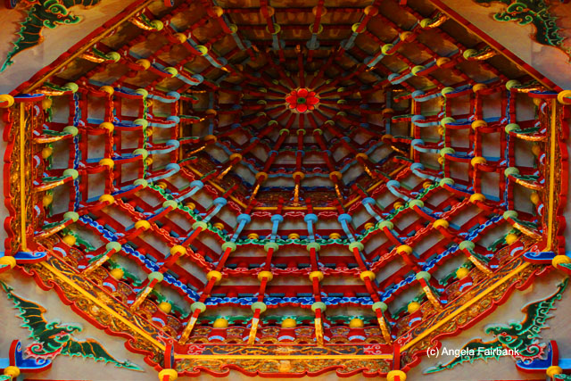 ceiling at Confucious temple