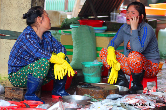 fish vendors at market