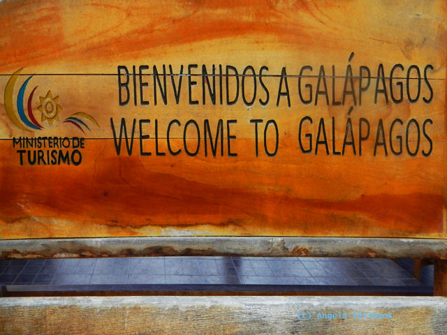 welcome to Galapagos sign