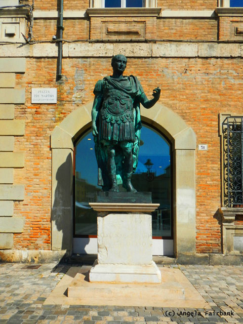 statue of caesar