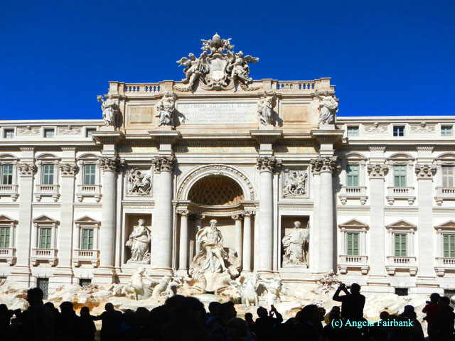 trevi fountain