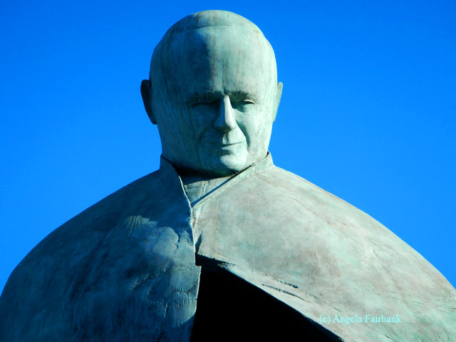 termini statue of Pope John Paul II