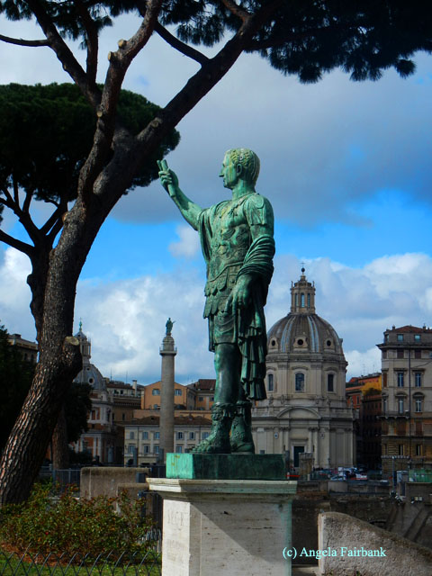 statue on fori imperiali