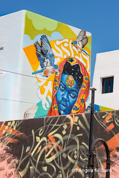 street art blue face