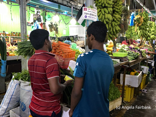 fruit and vegetable market 3