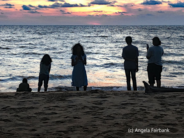 sunset with 5 children 3