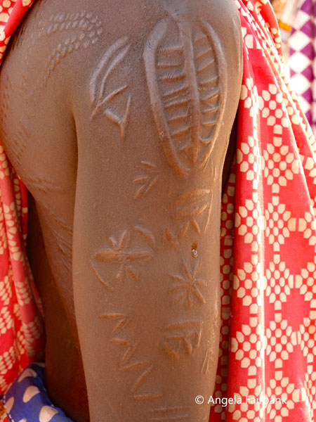 arm scarification detail