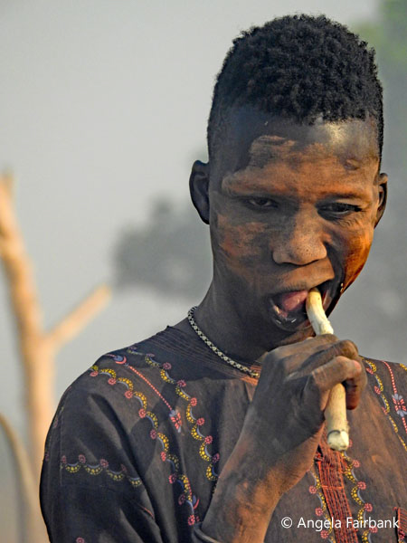 mundari camp scene 94