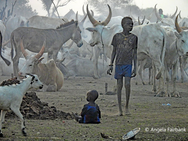 mundari camp scene 123