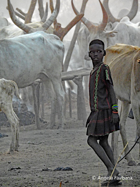 mundari camp scene 125