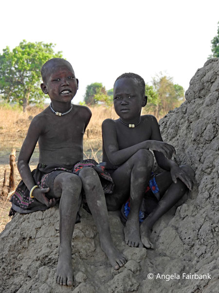 mundari camp scene 18