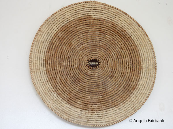 woven pandanus plate 2
