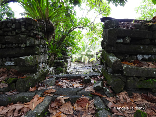 Nan Madol entryway